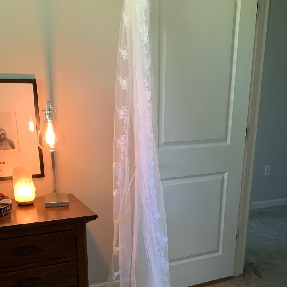 Brand New Lace Edged White Cathedral Length Veil